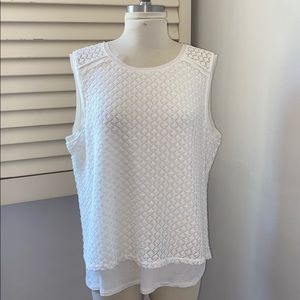 T Tahari New  Crochet Lace Tank Top - perfect!